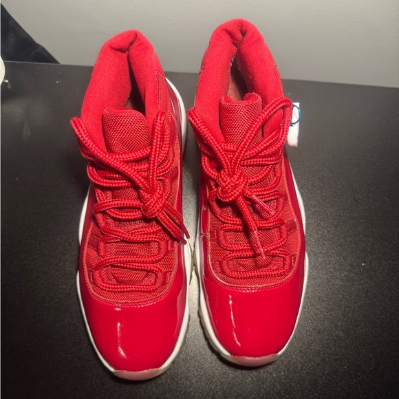 Size 9 - Jordan 11 Retro High Win Like '96 - Picture 3 of 7